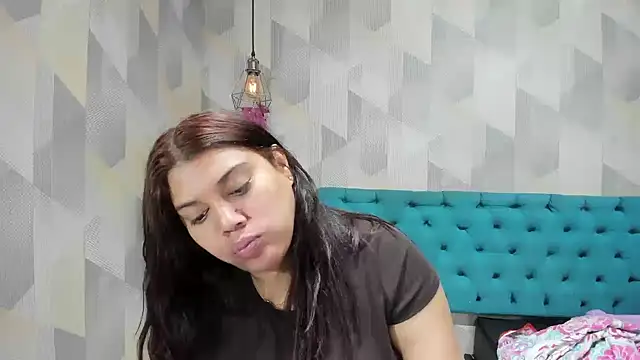 LindaBreeS online show from September 23, 2025, 2:09 pm