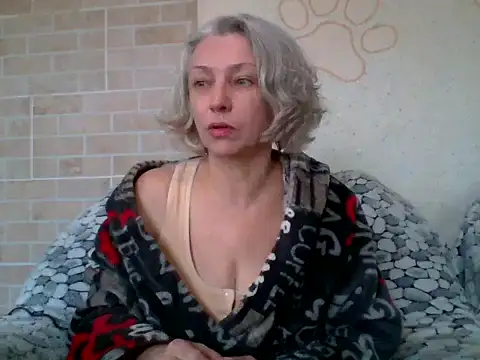 Snapshot of Lorie_Carrie chatting on April 23, 2026, 9:19 am Lorie Carrie online show from April 23, 2026, 9:19 am