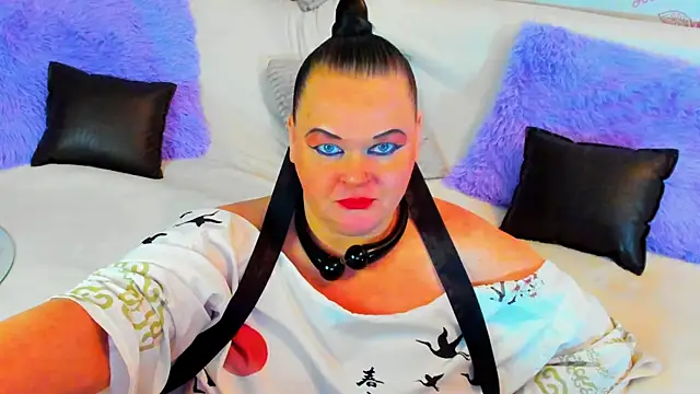 MilanaBiegert online show from February 19, 2025, 4:11 pm