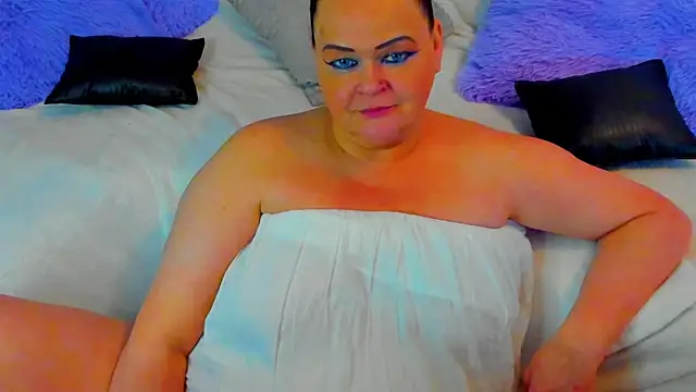 MilanaBiegert online show from March 12, 2025, 7:38 pm