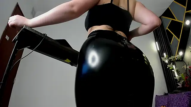 almma shy online show from February 11, 2025, 6:22 pm