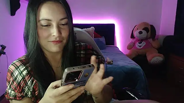 Snapshot of Allisonnlopez chatting on January 15, 2025, 8:26 pm Allisonnlopez online show from January 15, 2025, 8:26 pm