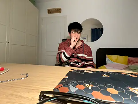 jungcock3210 online show from October 28, 2025, 5:04 pm