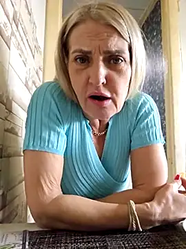 amelia blondy online show from March 13, 2025, 3:06 pm