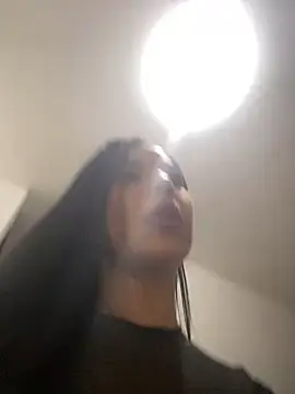 Nikothyna online show from December 14, 2024, 2:45 am