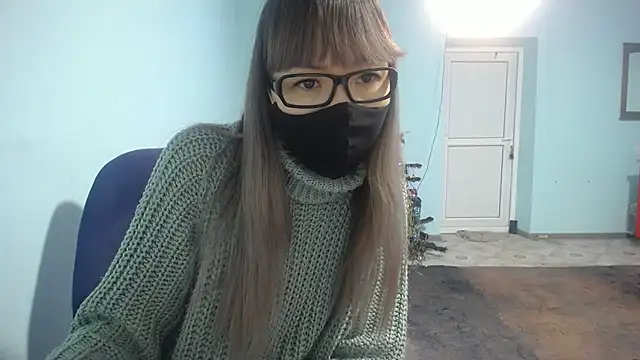 elllaaxx online show from January 3, 2025, 3:49 am