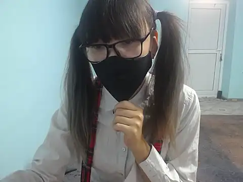 elllaaxx online show from November 27, 2025, 4:25 am