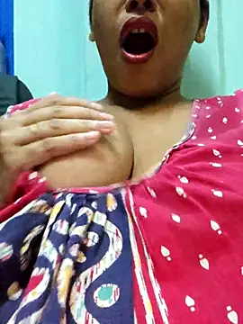 sexyindi couple online show from September 23, 2025, 1:36 pm