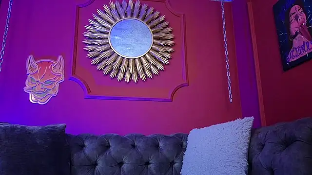 Julieta Russell online show from February 27, 2026, 12:38 pm