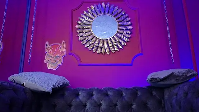 Snapshot of Julieta_Russell chatting on April 23, 2026, 11:42 am Julieta Russell online show from April 23, 2026, 11:42 am