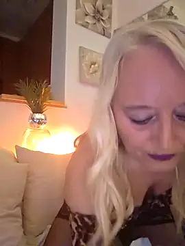 kikkastar online show from March 5, 2026, 8:49 pm