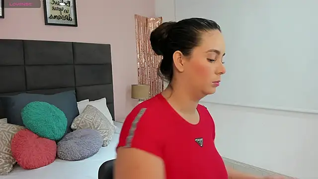 MadisonJenner online show from February 13, 2026, 12:12 pm