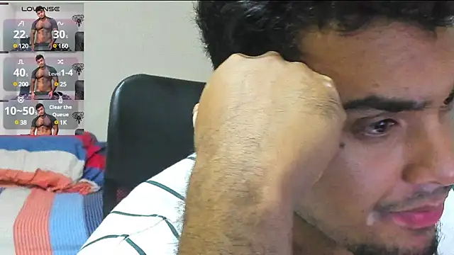 Big furry bear13 online show from December 25, 2024, 8:18 am