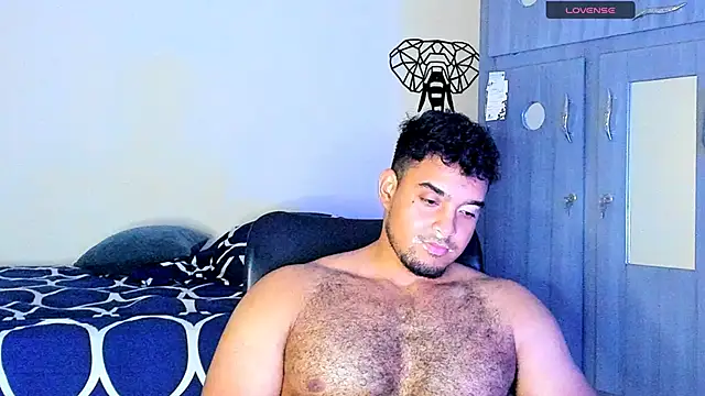 Big furry bear13 online show from March 20, 2025, 6:41 am