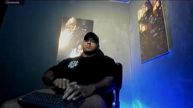 Big furry bear13 online show from October 3, 2025, 5:15 am