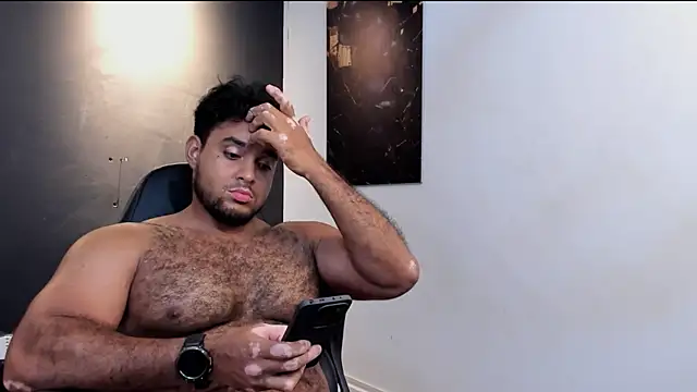 Big furry bear13 online show from March 17, 2026, 6:17 am