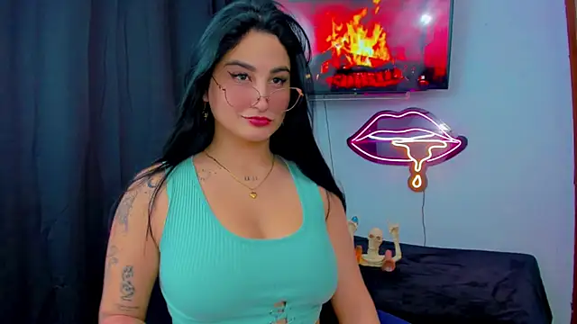 sunshine uwu22 online show from March 26, 2026, 7:19 pm