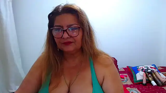 maturehot649 online show from December 18, 2025, 11:33 pm