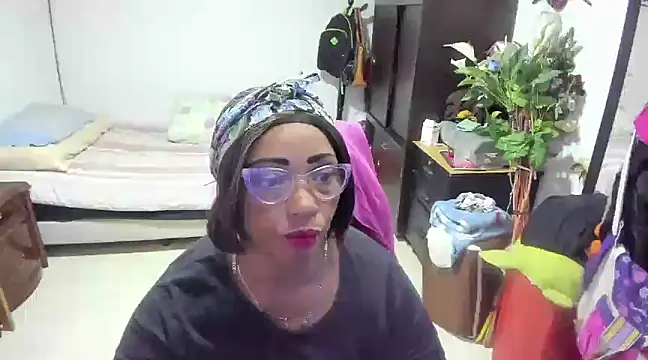 Mrs mommy  online show from January 29, 2025, 5:13 pm