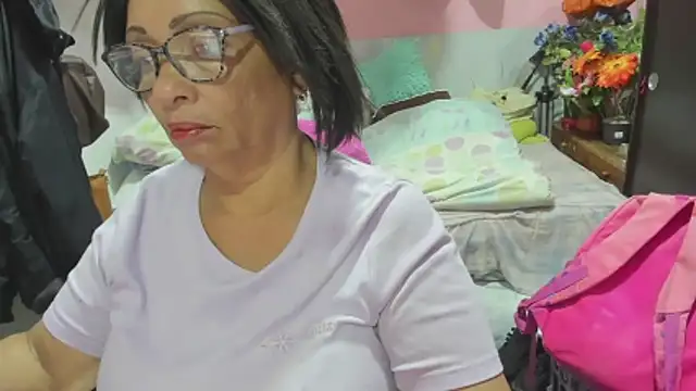 Mrs mommy  online show from June 2, 2026, 10:12 pm