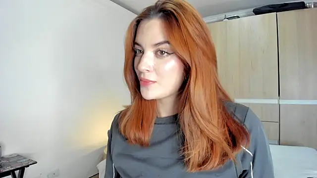 Snapshot of Bellacrox chatting on December 12, 2024, 4:04 am Bellacrox online show from December 12, 2024, 4:04 am