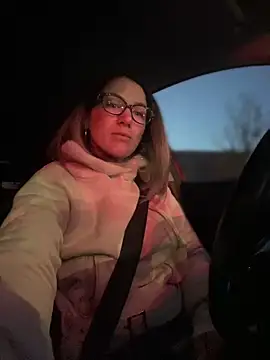 HotXMom online show from March 7, 2025, 4:13 am