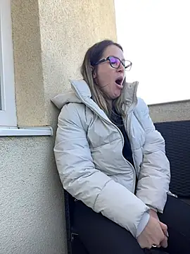 HotXMom online show from March 22, 2025, 10:28 am