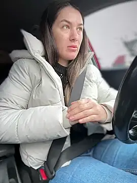 Snapshot of HotXMom chatting on February 24, 2026, 7:39 am HotXMom online show from February 24, 2026, 7:39 am