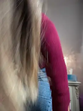 HotXMom online show from March 16, 2026, 7:34 am