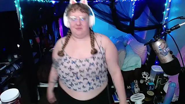 FatVeronica online show from February 6, 2025, 6:29 am