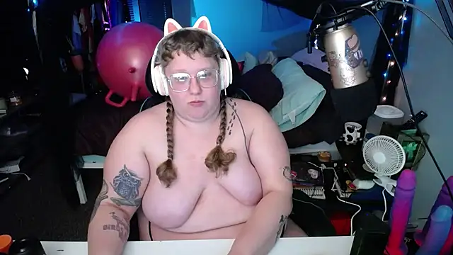 FatVeronica online show from March 23, 2025, 9:10 am