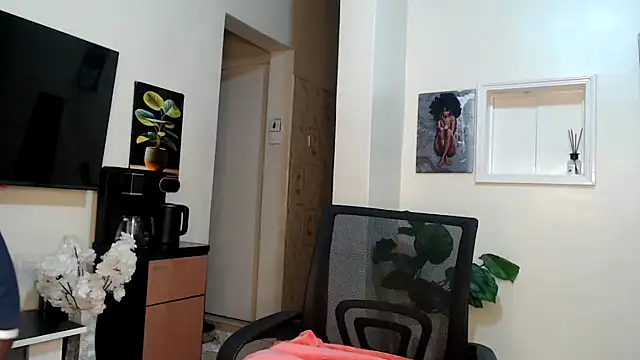 Horny princes online show from February 6, 2025, 7:29 pm