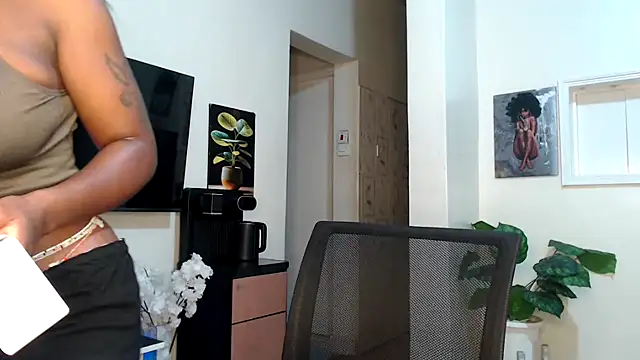 Horny princes online show from February 13, 2025, 3:39 am