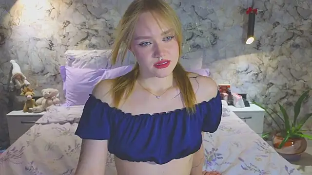 Aurora Golden1 online show from January 12, 2026, 4:01 pm