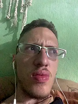 SOYMRX online show from November 15, 2025, 11:32 pm