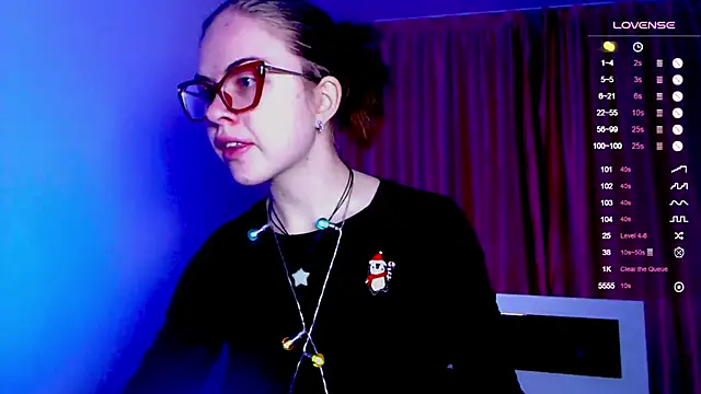 Sarah HS online show from December 19, 2024, 4:46 pm