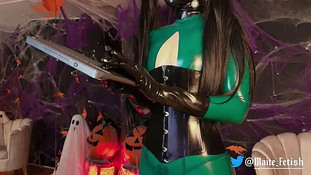 MyMayte online show from November 2, 2025, 12:18 pm