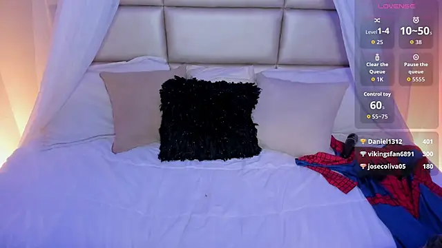 kristen kassi online show from October 7, 2025, 7:38 am