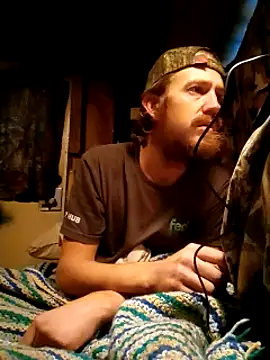 hothippie420 online show from November 30, 2025, 2:32 pm