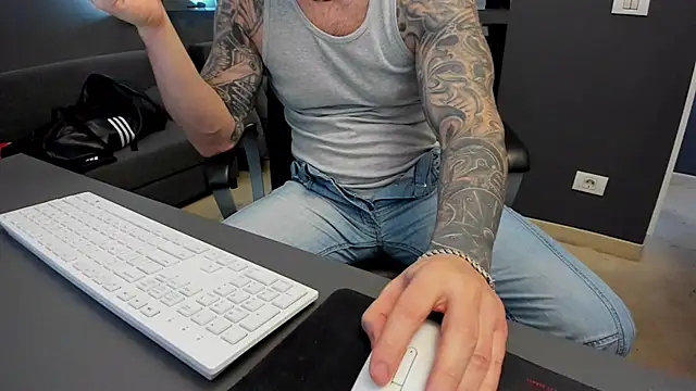 AronGrant online show from March 20, 2025, 8:20 am