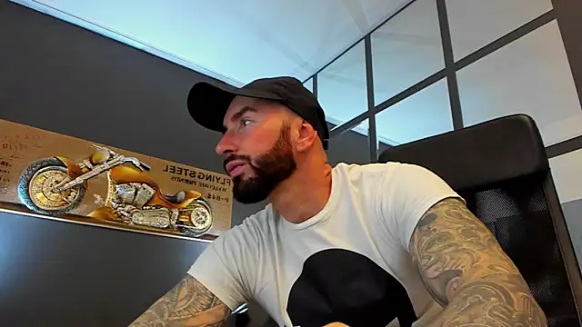 AronGrant online show from April 19, 2026, 9:41 am