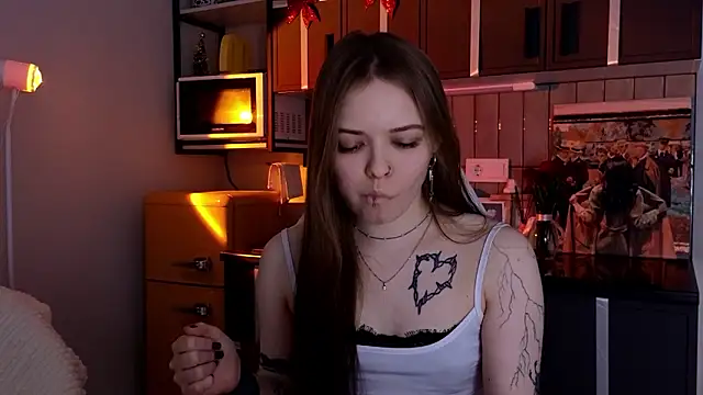 doll lol  online show from February 17, 2026, 2:57 pm