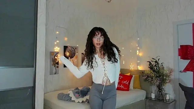 AgnieszkaBanana online show from February 9, 2025, 12:52 pm