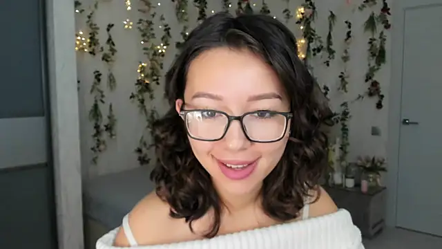 AgnieszkaBanana online show from October 4, 2025, 4:10 am