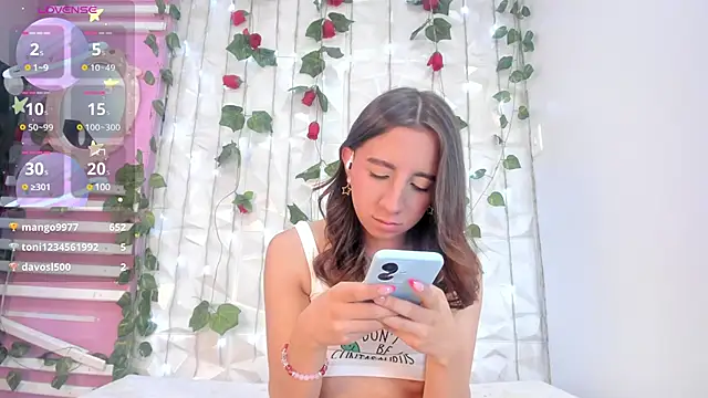 Miiaa doll online show from January 24, 2025, 2:41 pm