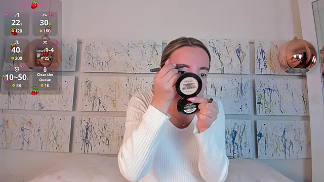 Miiaa doll online show from January 28, 2025, 12:00 pm