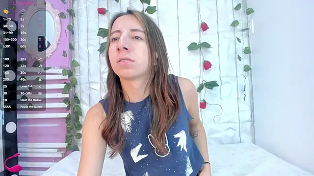 Miiaa doll online show from March 11, 2025, 11:44 am