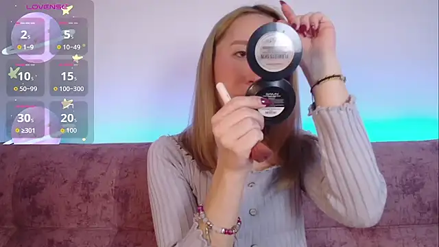 Miiaa doll online show from October 16, 2025, 1:17 am