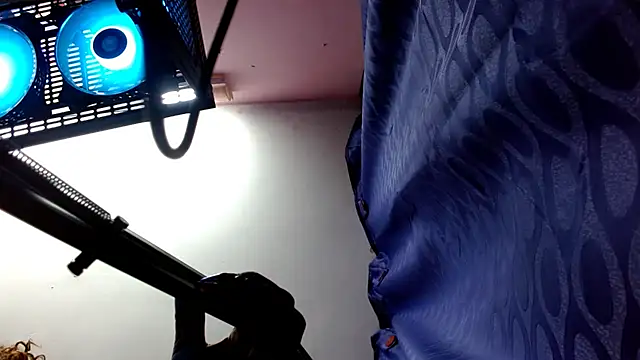 420viol3ta  online show from March 5, 2025, 11:05 pm