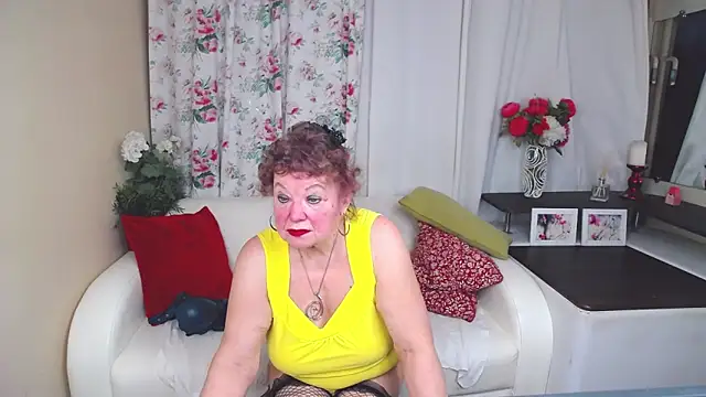 YourHotGranny online show from January 14, 2025, 12:35 pm
